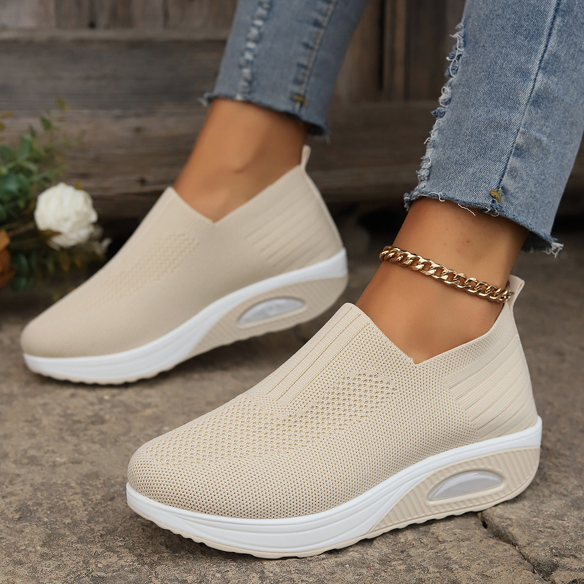 Women's shoes with thick sole and air cushion comfortable for casual sports breathable and fly woven soft soled women's shoes